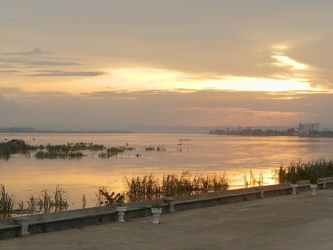 Help - A story by Graham Lawrence. Picture of Mekong River from Laos