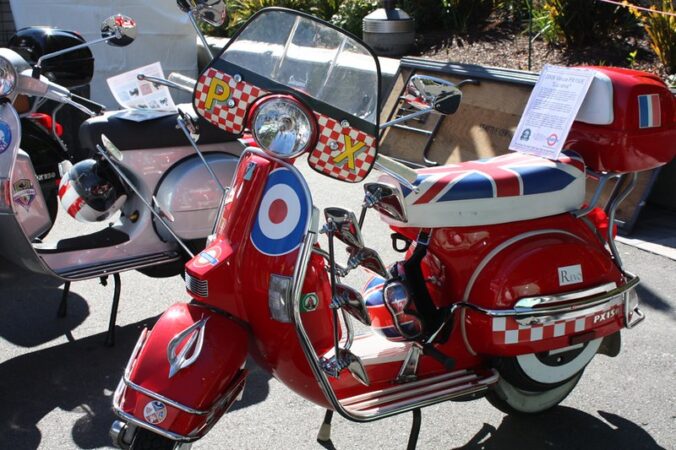Hope - A short story by Graham Lawrence. The picture shows a red mod Vespa scooter.